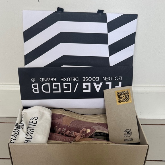 Golden Goose Running GG235 - Picture 7 of 10